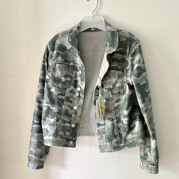 Code Bleu Jackets & Blazers - NWT Reversible Grey Camo Denim Jacket Code Bleu